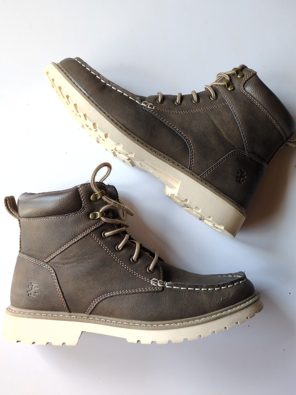 IZOD Miles Men’s Chukka Boots Brown Casual Lace Up Work Ankle Style Size 10